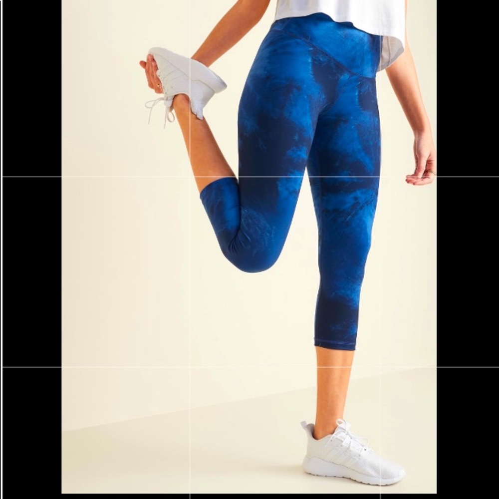 NWT Blue High Waisted Elevate Crop Leggings